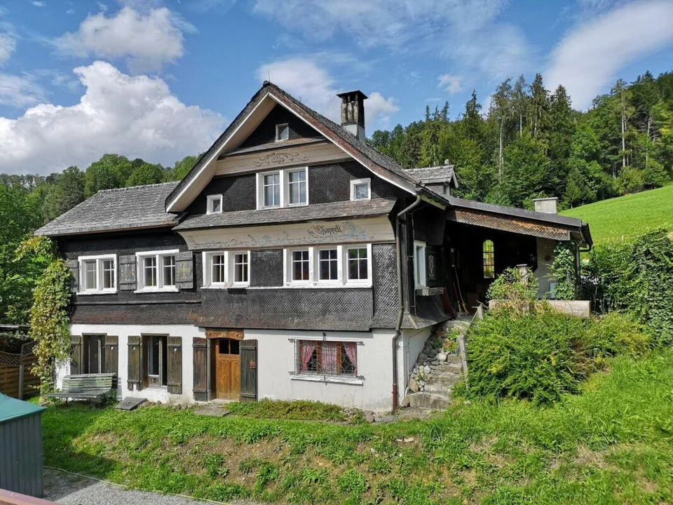 Renovationsbedürftiges 4-Zi.-Toggenburgerhaus mit Mehrzweckraum und...