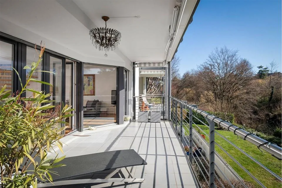 Appartamento Duplex Soleggiato con Vista Panoramica