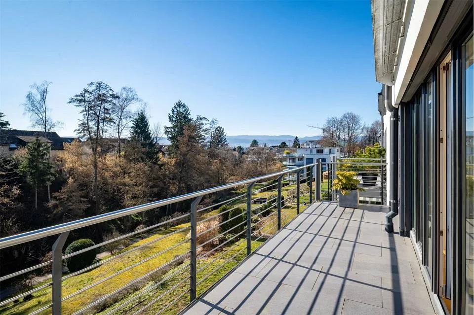 Appartamento Duplex Soleggiato con Vista Panoramica