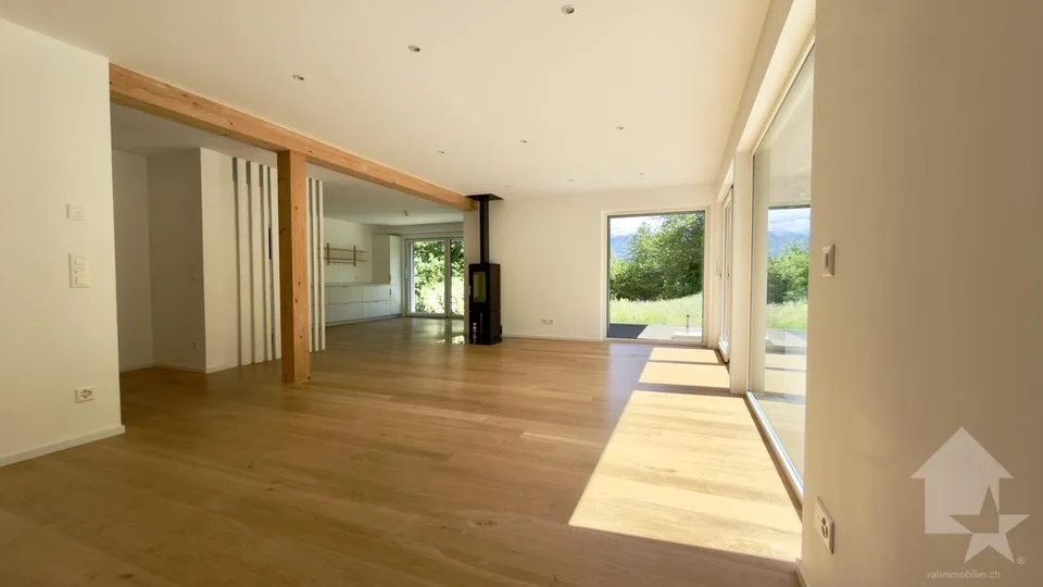 Magnifique villa récente de 6.5 pièces avec garage double