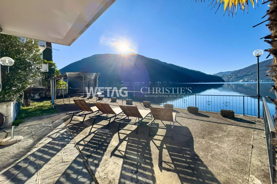 Villa esclusiva in vendita sul lungolago a Lugano-Bissone, con 2 posti barca coperti & 3 alla banchina, possibile come seconda casa – foto 12 di 13