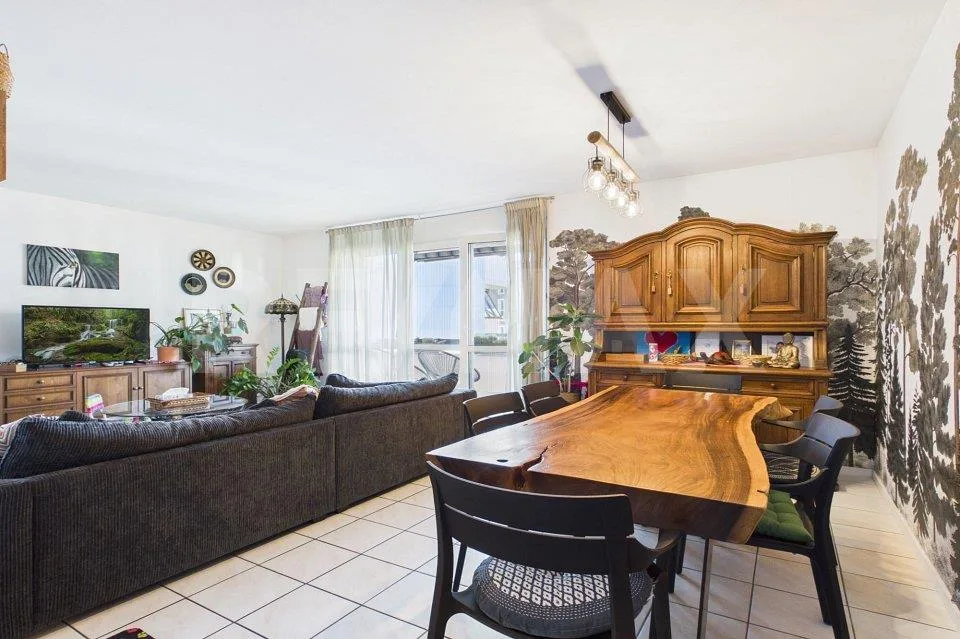 Appartamento di 4.5 locali con grande balcone