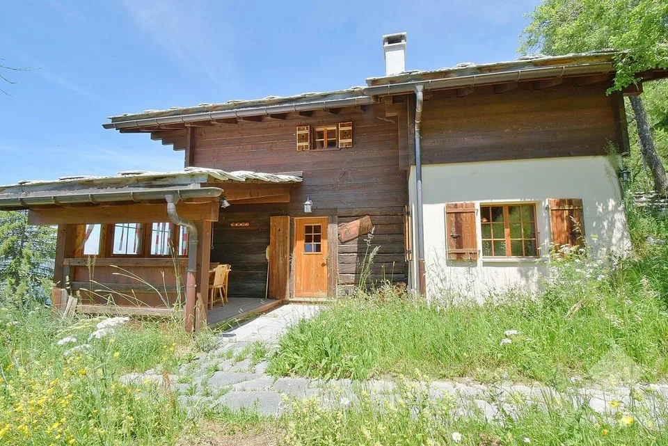 Prächtiges Bergchalet in ruhiger und geräumiger Lage