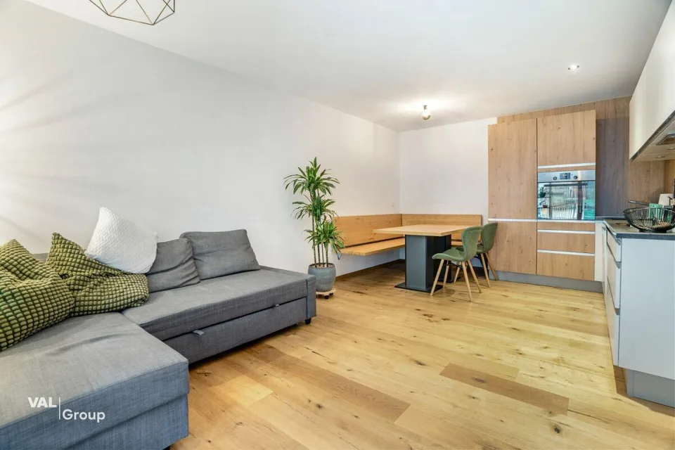 Retraite alpine moderne à Saastal - élégant appartement de vacances de 2.5 pièces à Saas-Grund