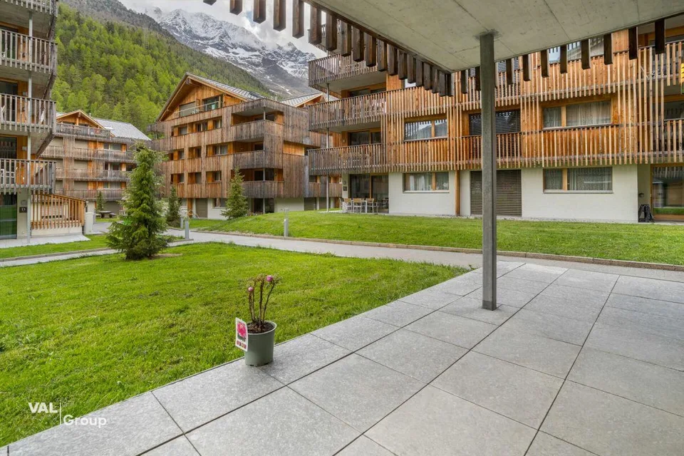 Modernes Alpen-Retreat im Saastal - stilvolle 2.5-Zimmer-Ferienwohn... – Foto 9 von 14