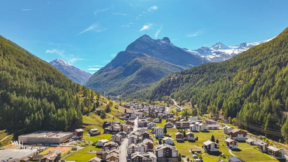 Modernes Alpen-Retreat im Saastal - stilvolle 2.5-Zimmer-Ferienwohn... – Foto 12 von 14
