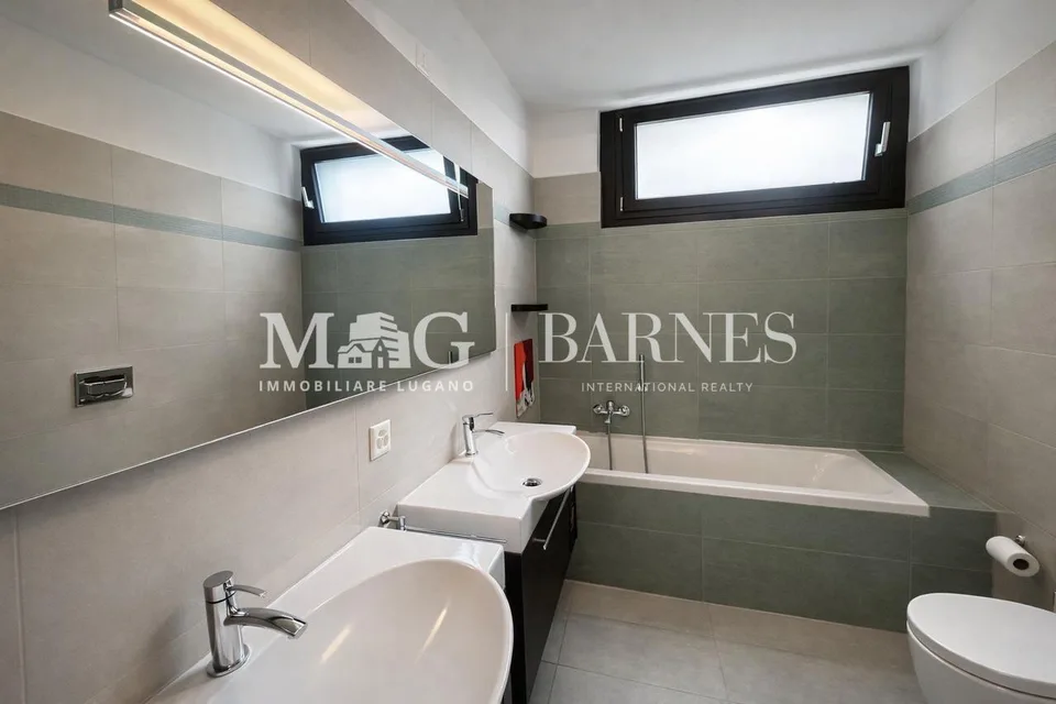 Bissone: Appartamento 4.5 locali, giardino, box, vista lago – photo 9 of 9