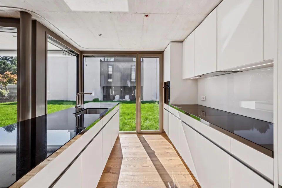 Exclusive living with garden and rooftop terrace