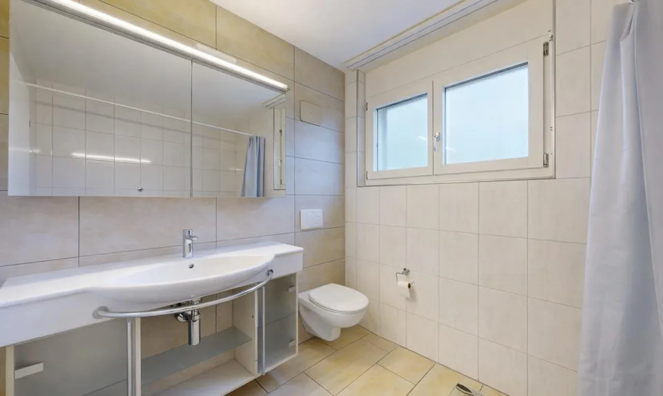 Grosszügige 5.5-Zimmer Wohnung mit grosser Loggia in Schlieren