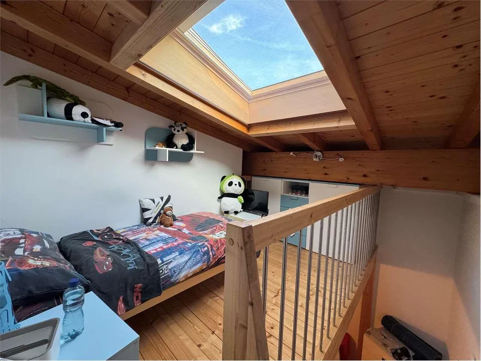 Villa a schiera triplex di 4.5 a Pura con vista lago immersa nel verde – foto 10 di 11