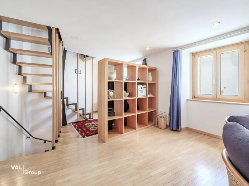 Habitation individuelle sur quatre niveaux au centre de Leuk