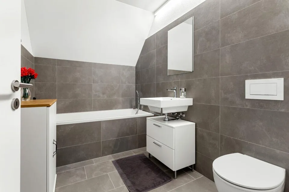 Wohnen mit Charme - neuwertige 4.5-Zimmer-Dachwohnung
