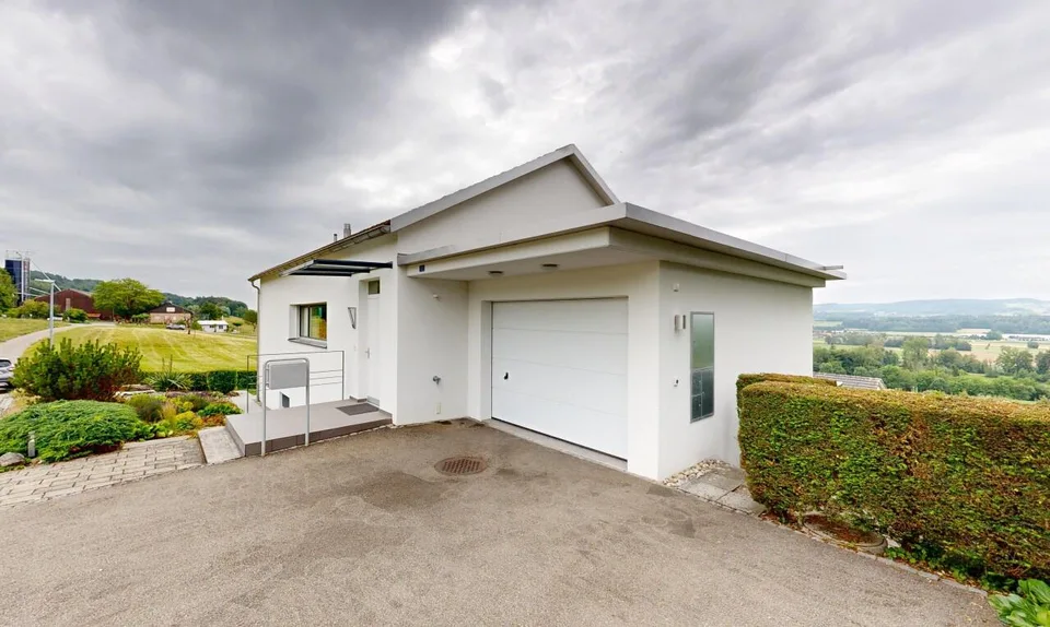 Casa unifamiliare di 6 locali ben curata con vista panoramica a Uesslingen TG