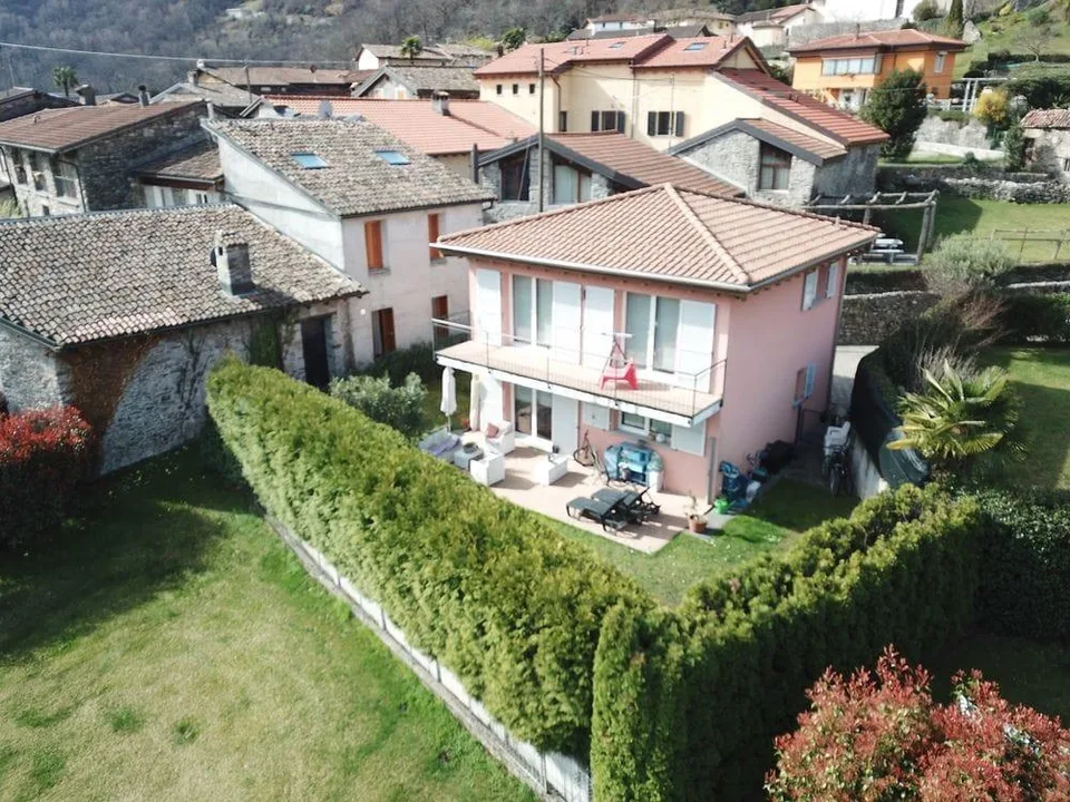 Casa 5.5 locali del 2008 con giardino e terrazza a Sigirino