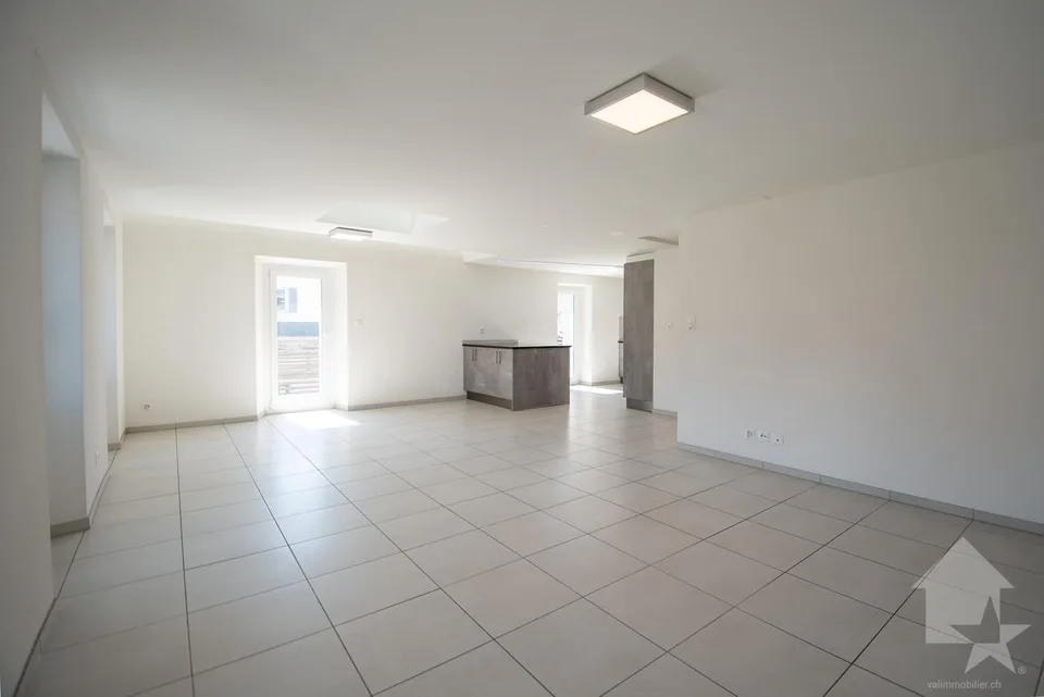 Spacieux duplex de standing de 4.5 pièces au centre de Leytron