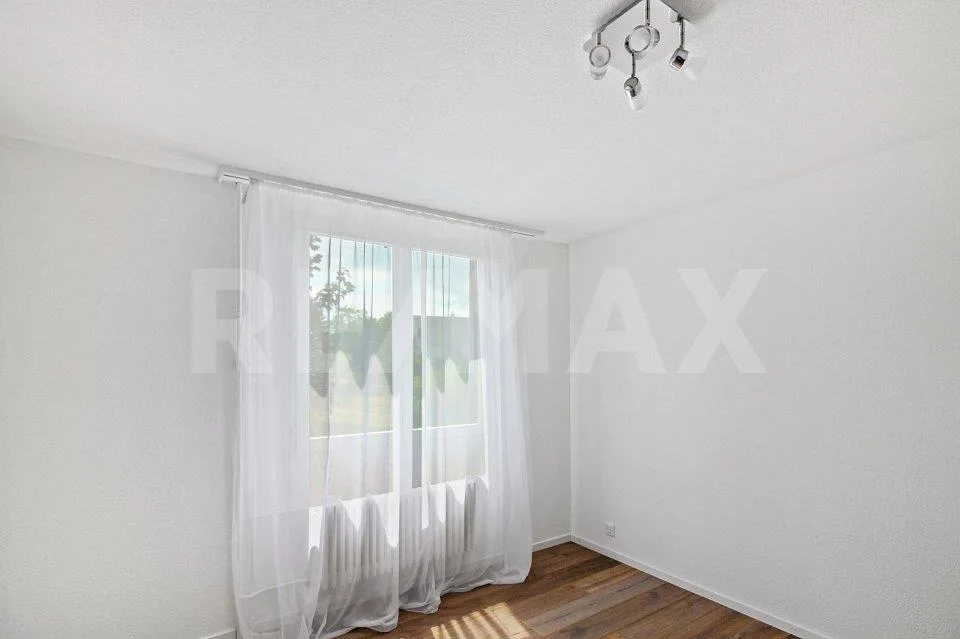 Stilvoll renoviertes 7.5-Zimmer-EFH an ruhiger Lage mit gepflegter ...