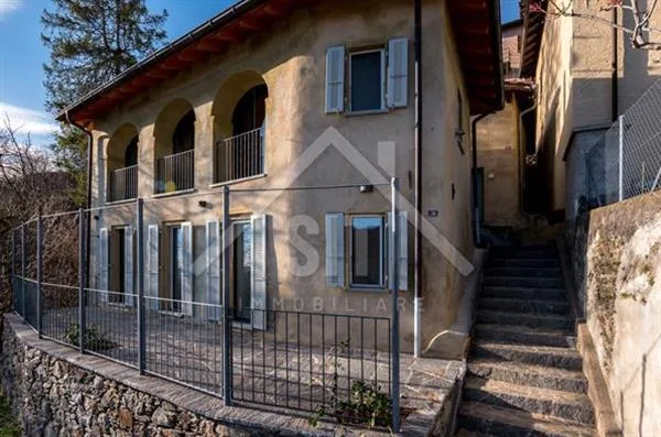 Capriasca: Casa 6.5 locali