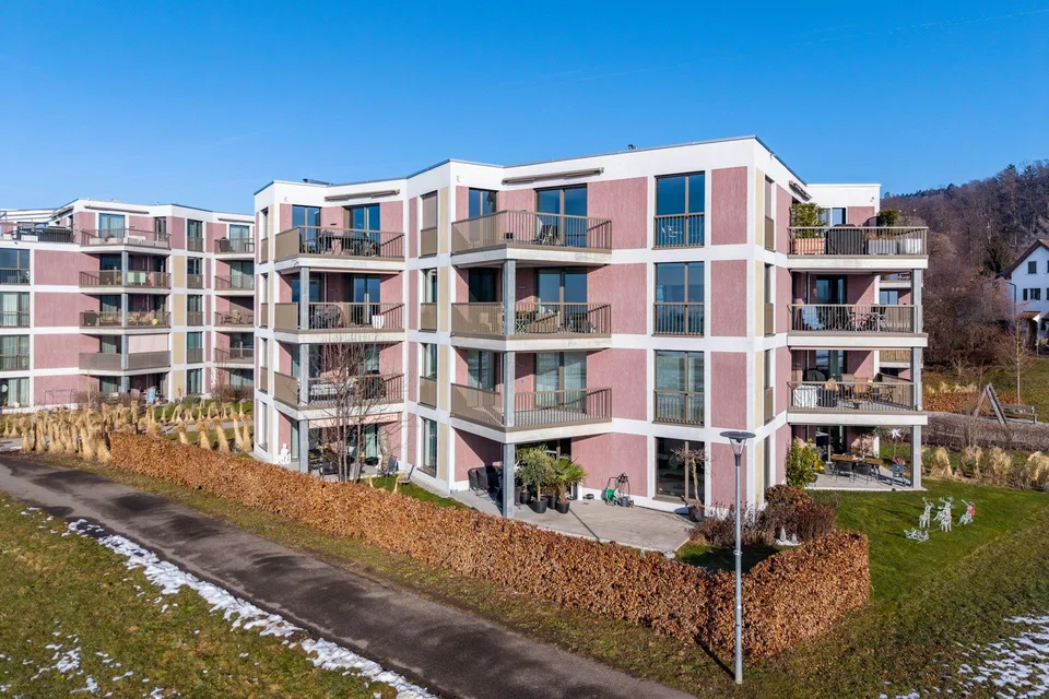 Modernes Wohnen im Grünen - 2.5-Zimmer-Wohnung in Wetzikon