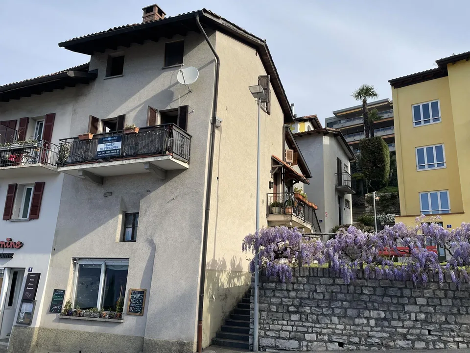 APPARTEMENT 3.5 DUPLEX AVEC VUE LAC MERVEILLEUSE