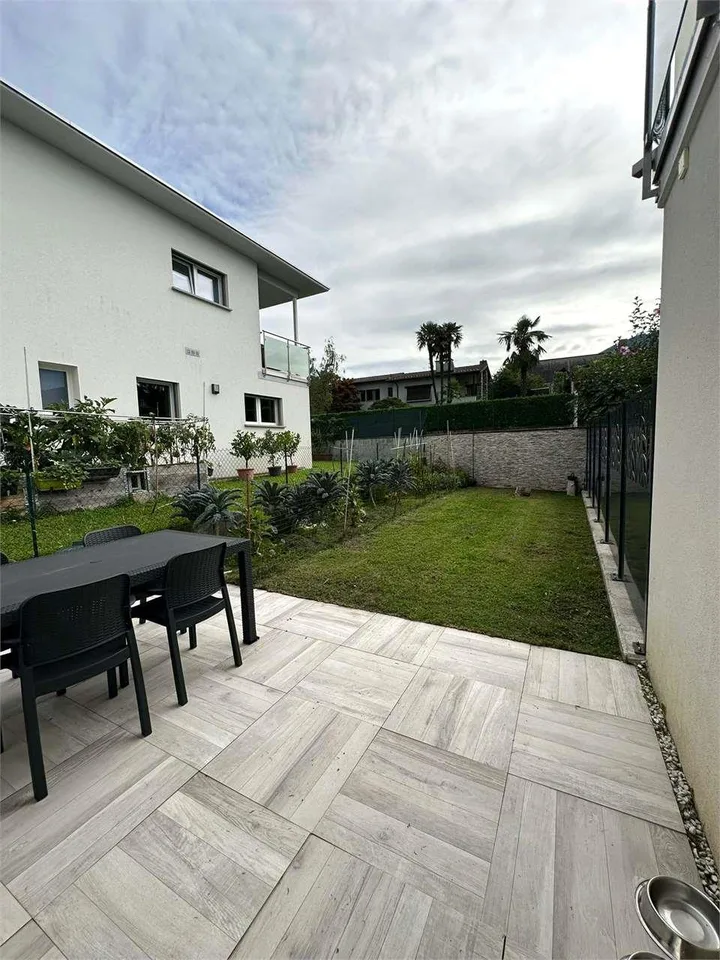 Elegante appartamento 4.5 locali con giardino a Cadempino. – foto 12 di 13