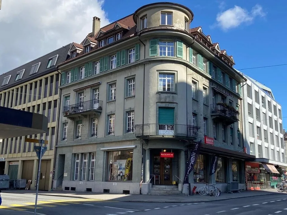 Charmante 3.5-Zimmer-Altbauwohnung mit Balkon in Biel – Foto 11 von 11