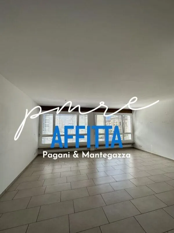 LOCARNO | MONOLOCALE IN POSIZIONE STRATEGICA
