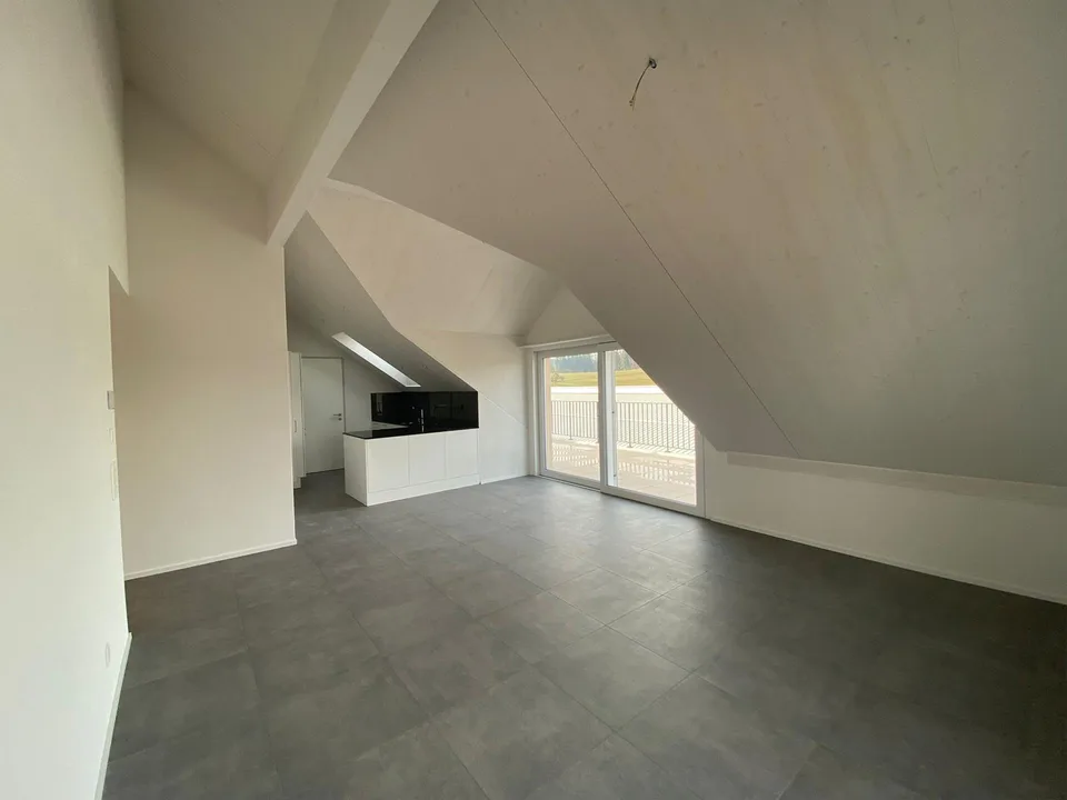 Charmante und helle 4.5 Zimmer-Maisonette-Wohnung