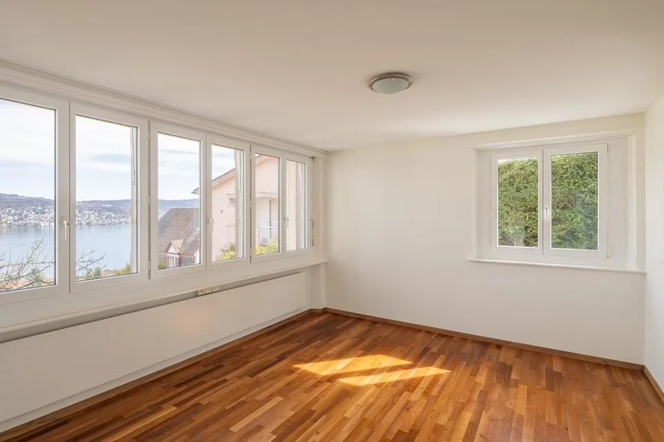 Habiter avec panorama du lac de Zurich - Maison unifamiliale rénovée à Kilchberg