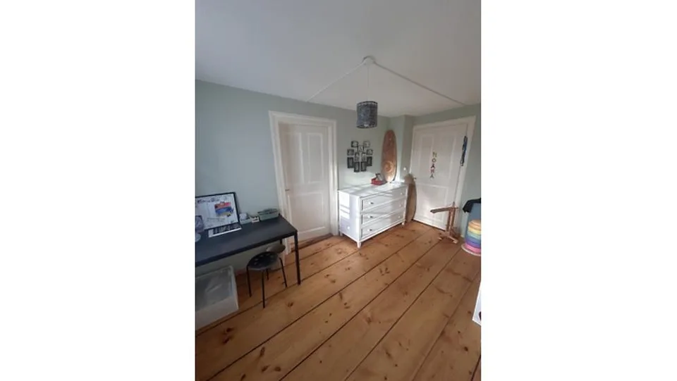 5 ZIMMER-HAUS IN UEBERSTORF (FR), MÖBLIERT, TEMPORÄR