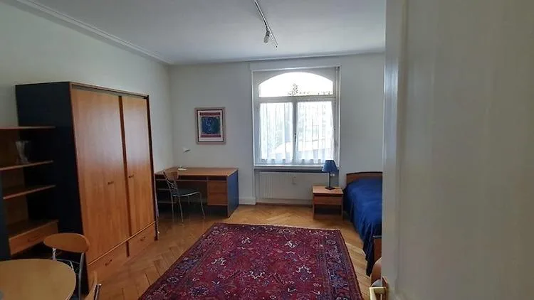 1 ZI-WOHNUNG IN BASEL - BIRSFELDEN, MÖBLIERT