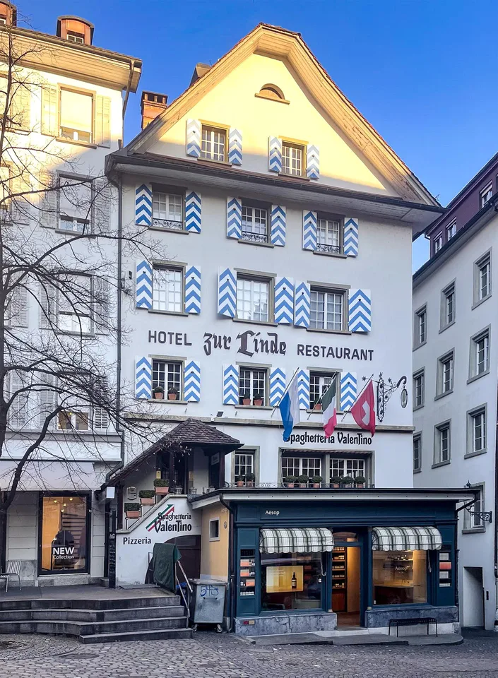Wohnen im Denkmal: Stilvolles Luxus-Dach-Duplex-Bijoux