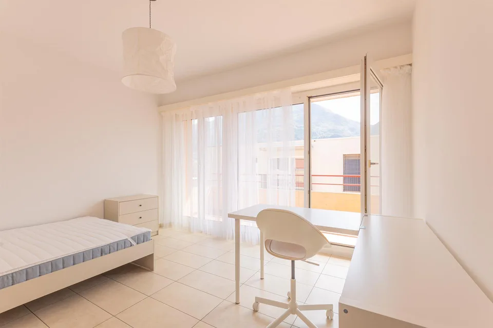 Habiter à Molino Nuovo : luminosité, confort et services à portée de main