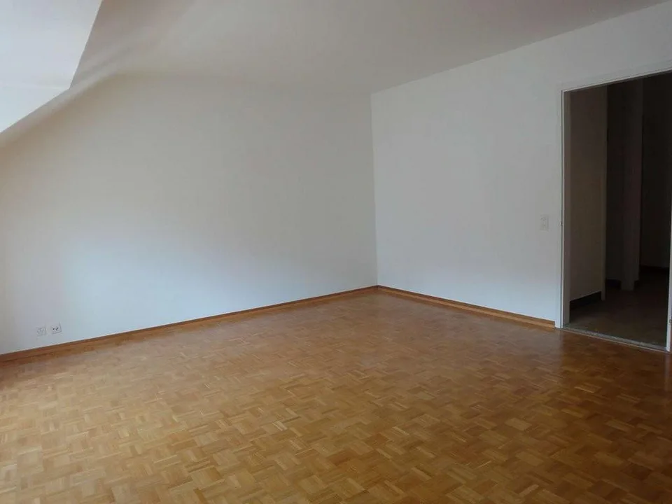 Helles Zimmer im beliebten St. Johanns-Quartier zu vermieten