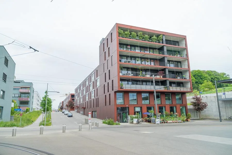 Moderne 2,5 Zimmerwohnung an zentraler Lage