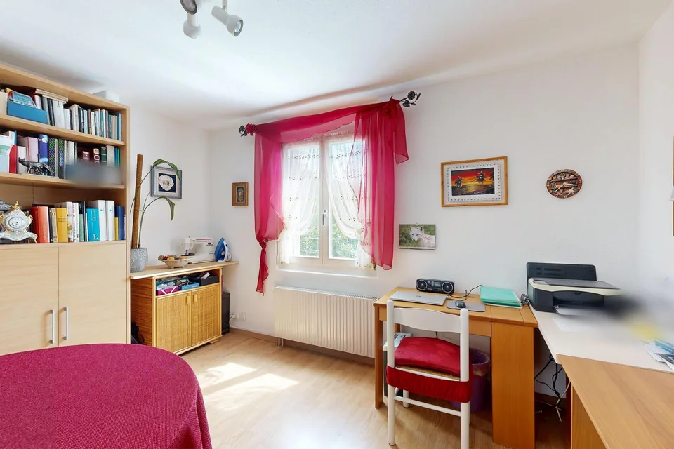 Maison individuelle de 4,5 pièces attrayante dans un emplacement calme et ensoleillé – photo 8 sur 18