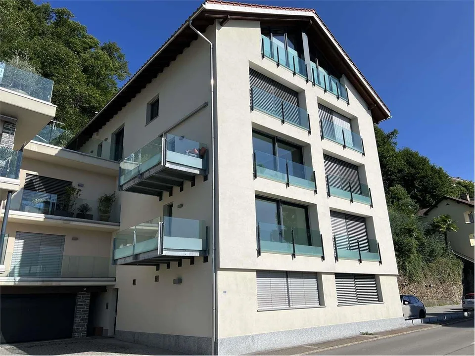 Vista imprendibile sul Lago Maggiore a due passi dal Lido – foto 7 di 11
