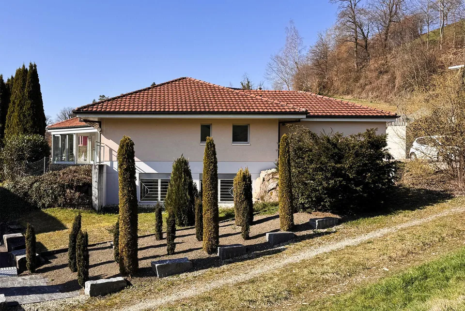 Einfamilienhaus in ruhiger Lage mit Blick ins Grüne