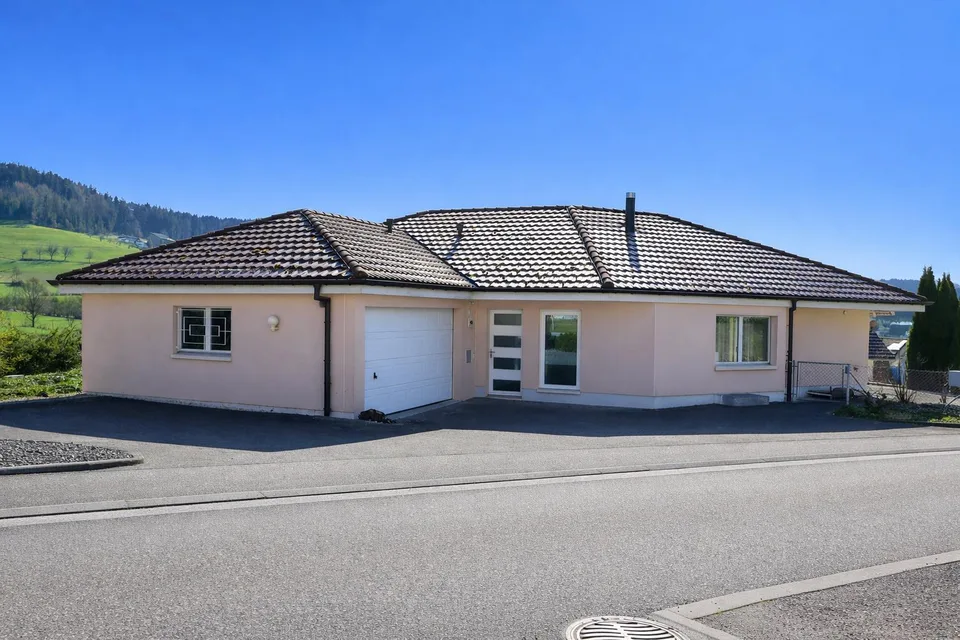 Einfamilienhaus in ruhiger Lage mit Blick ins Grüne