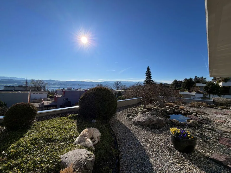 Appartement terrasse 4,5 pièces avec de beaux espaces extérieurs et une vue imprenable !