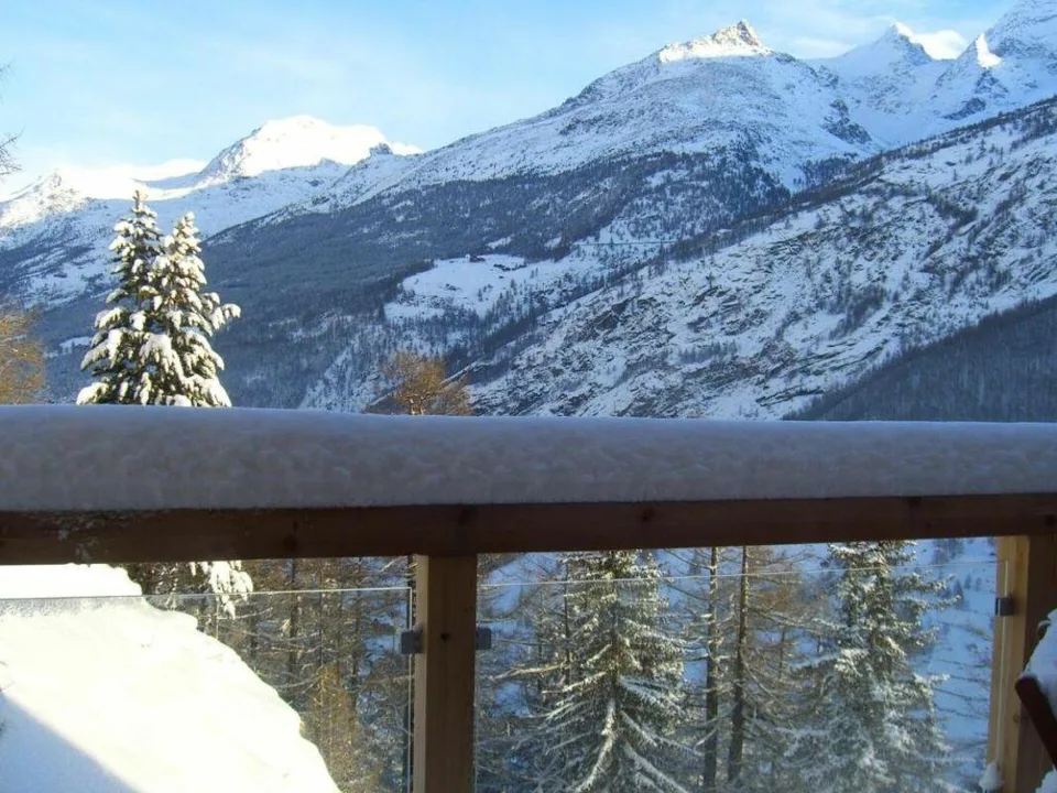 Chalet exclusif sur le côté ensoleillé de Saas-Fee – photo 15 sur 24