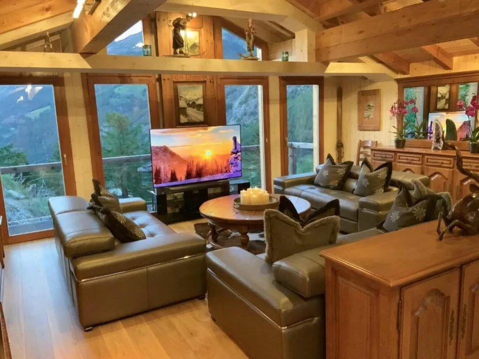 Chalet exclusif sur le côté ensoleillé de Saas-Fee – photo 6 sur 24