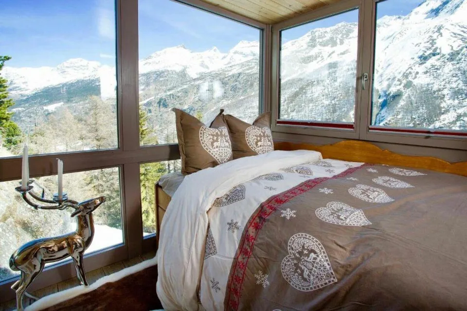 Chalet exclusif sur le côté ensoleillé de Saas-Fee – photo 11 sur 24