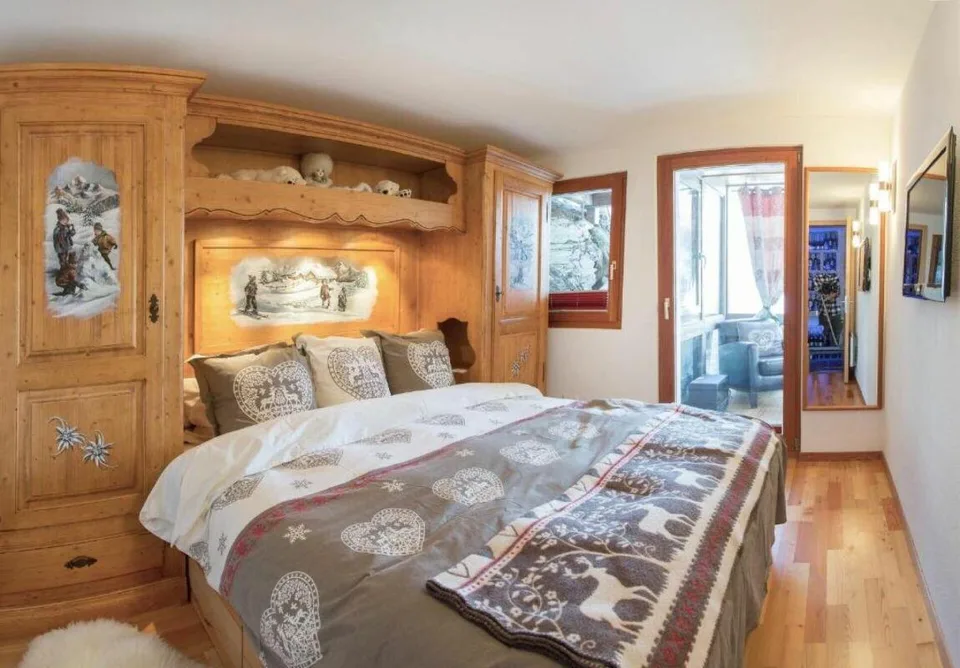 Chalet exclusif sur le côté ensoleillé de Saas-Fee – photo 10 sur 24