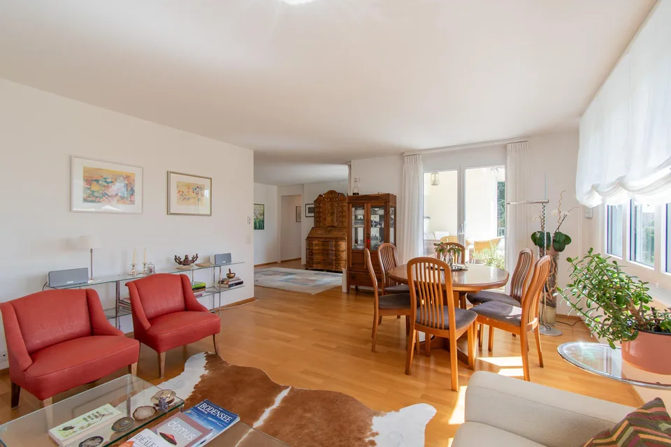 Grosszügiges Wohnen - 5.5 Zimmer mit besonderem Wohngefühl – Foto 4 von 26