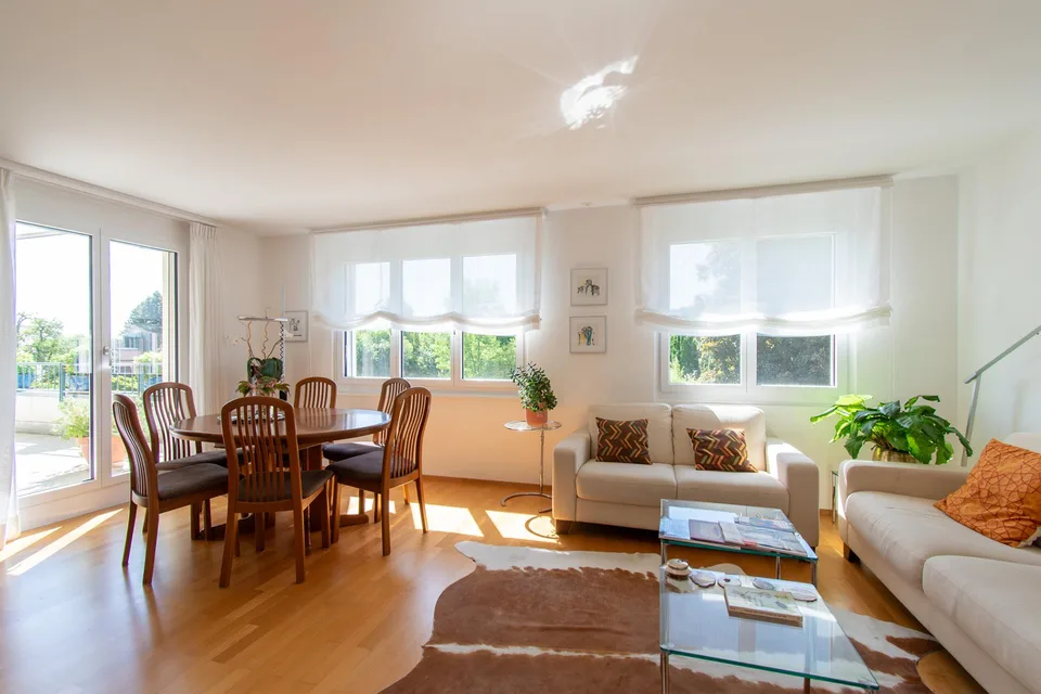 Grosszügiges Wohnen - 5.5 Zimmer mit besonderem Wohngefühl – Foto 3 von 26