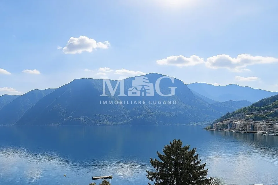 Lugano: Attico in Villa d’Epoca con vista lago e terrazza panoramica
