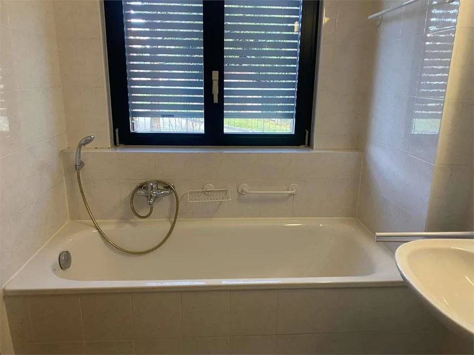 Modernes Apartment in einer ruhigen Wohngegend – Foto 12 von 18