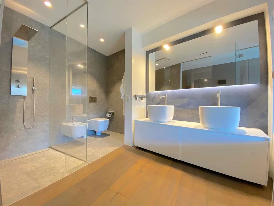 Luxuswohnung mit Seeblick in Paradiso – Foto 8 von 13