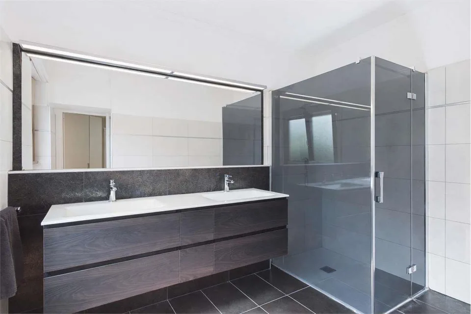 Caslano: Ampia Casa 4.5 con giardino – Foto 11 von 13