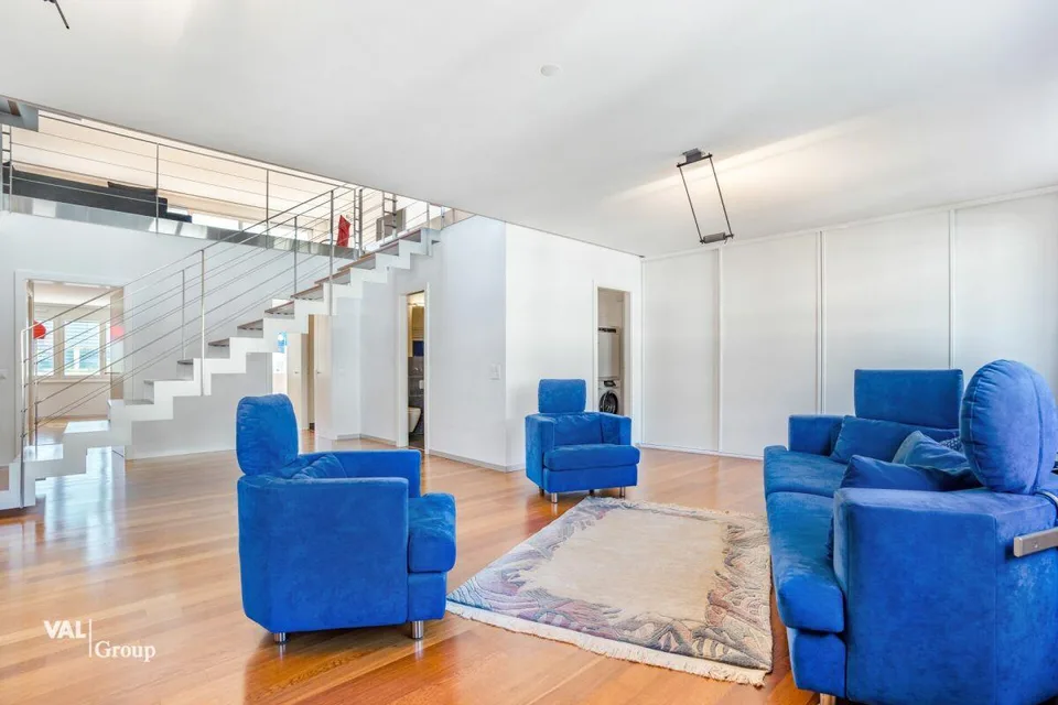Attique en duplex avec terrasse sur le toit, au coeur de la ville – foto 6 di 14